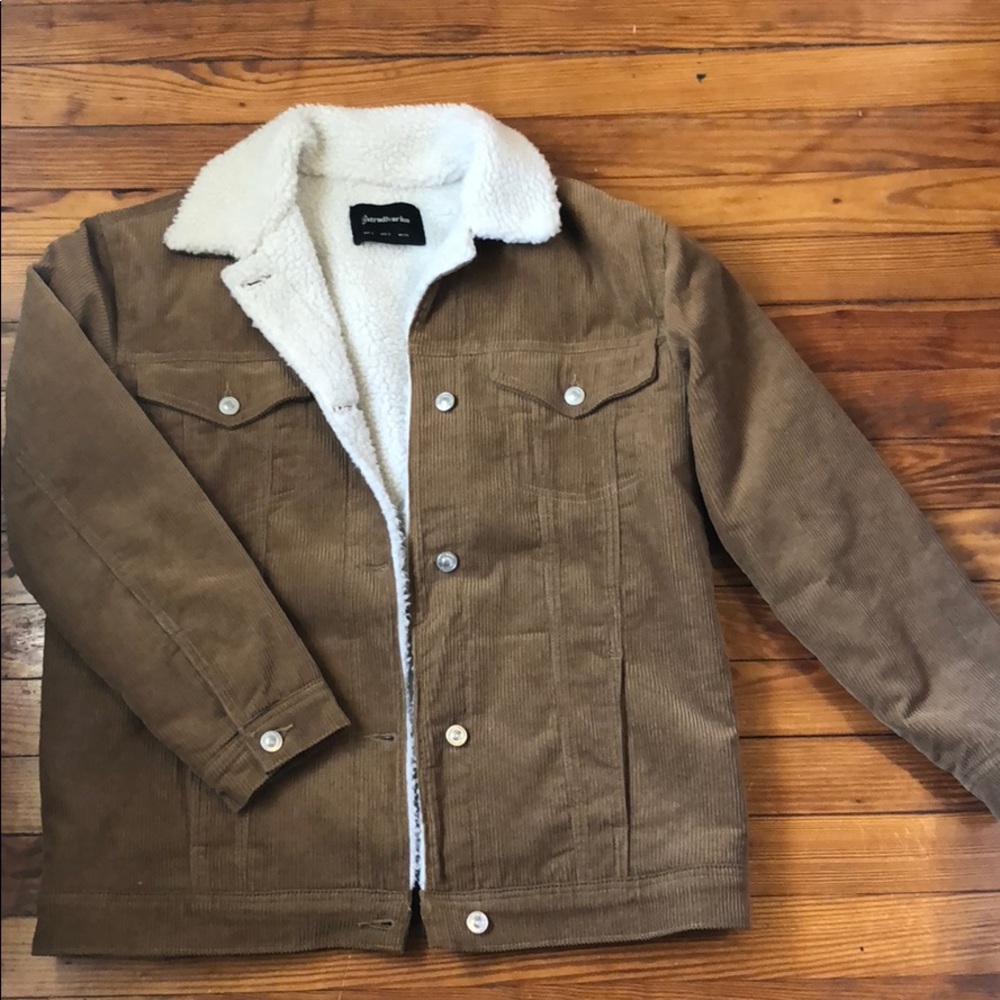 Stradivarius (ASOS) corduroy sherpa jacket